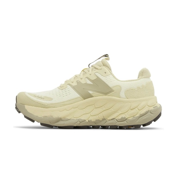 New Balance Fresh Foam X More Trail v3 Pistachio Butter NWT 9 - Picture 3 of 9